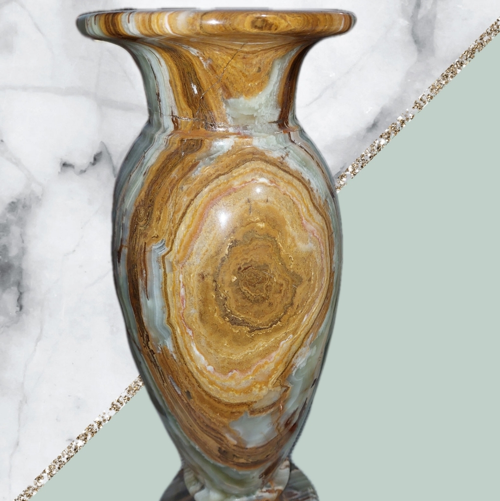 Green onyx and agate vase.